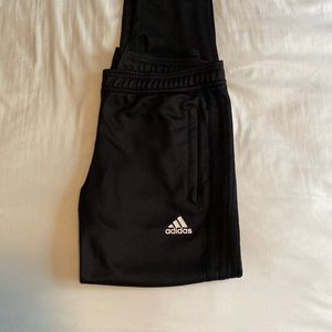 Men’s Adidas pants. Size small